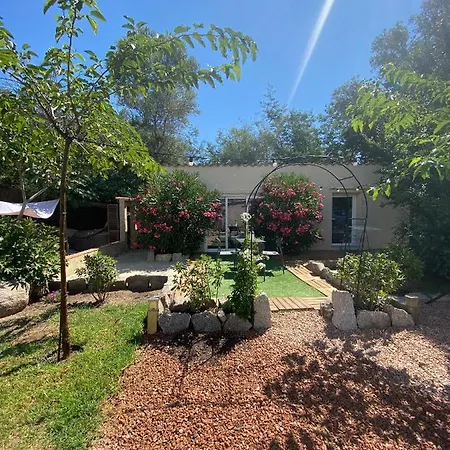 Maison De 55m2 Individuelle Avec Jacuzzi En Plein Coeur De Porto-vecchio